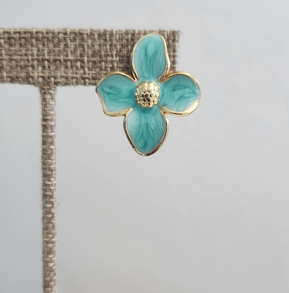 Gold and Green Enamel Flower Stud Earrings - Picture 7 of 8